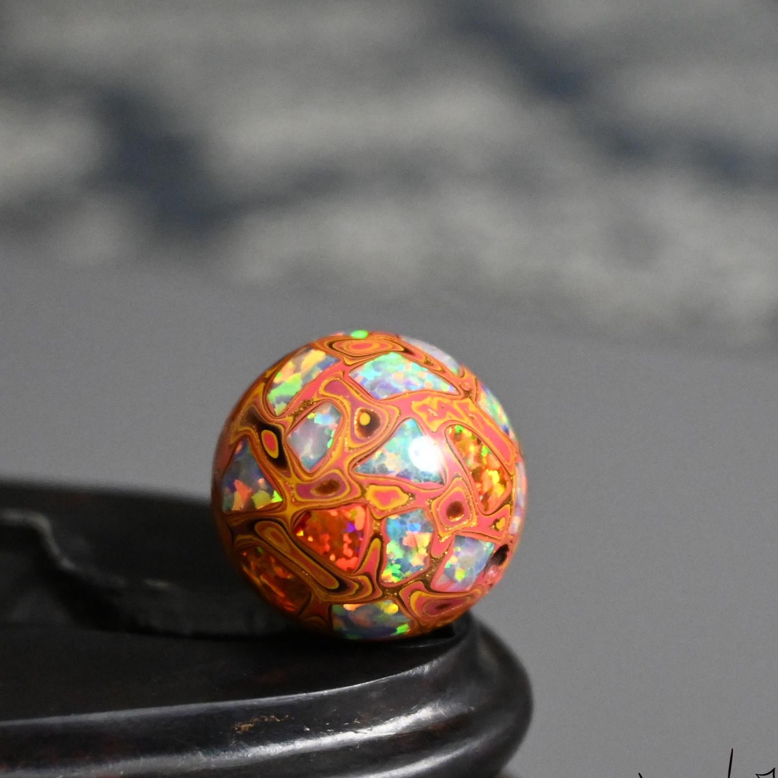 Single Bead | 15mm (0.59inch) Lacquer bead with opal inside