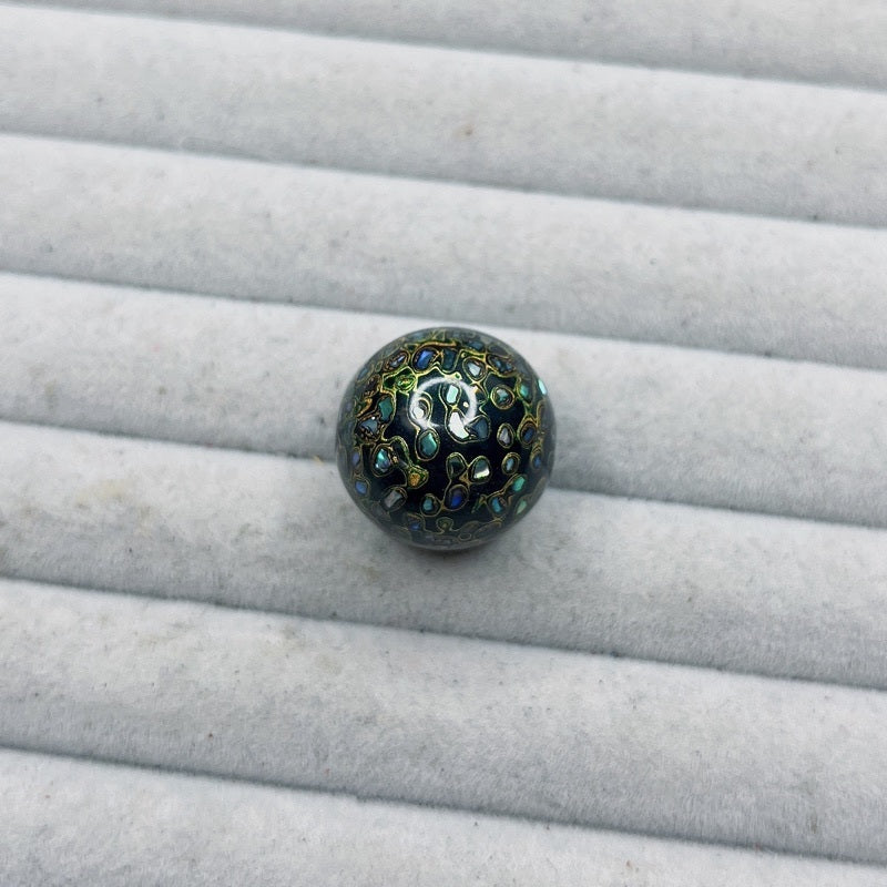 Single bead | 30 layers | Mother-of-pearl | 15mm 0.59inch