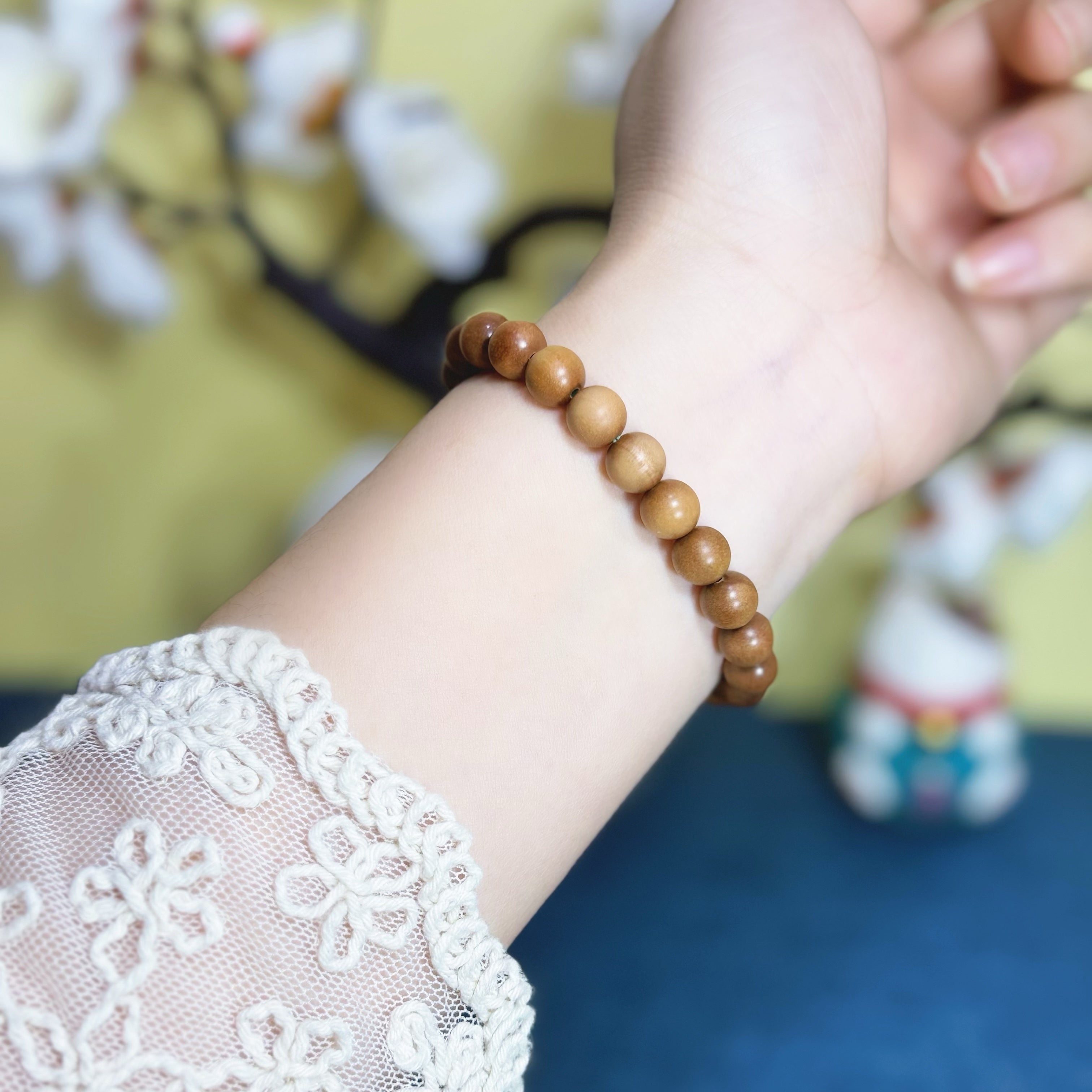 Sandalwood 8mm Bead Bracelet with Hetian Jade and 925 Gold-Plated Silver Accessories